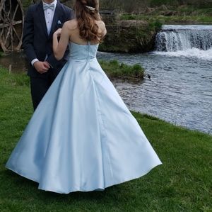 GREAT CONDITION Prom Dress!!